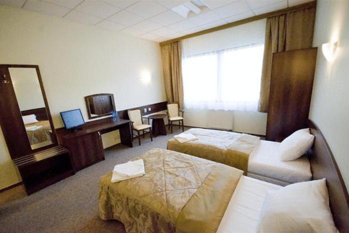 Hotel A4 Mop Kepnica Jaworzno Room photo